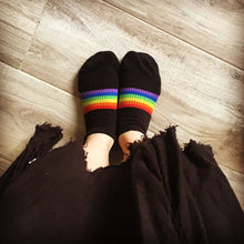將圖像加載到圖庫查看器中，六色彩虹棉質毛巾短襪 LGBTQ+ 
